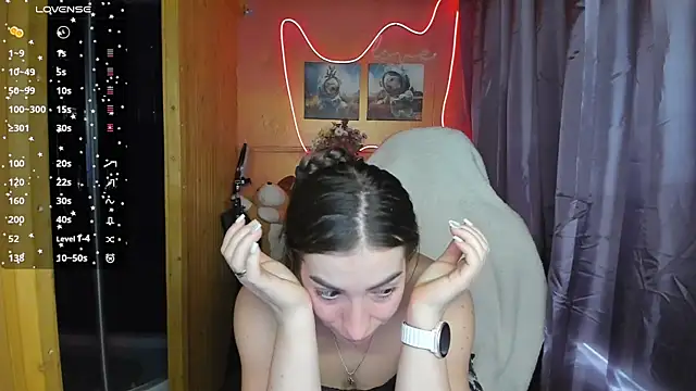 Snapshot of Fiery_Brunette_ chatting on March 2025 08:37:01 AM Fiery Brunette online show from March 2025 08:37:01 AM