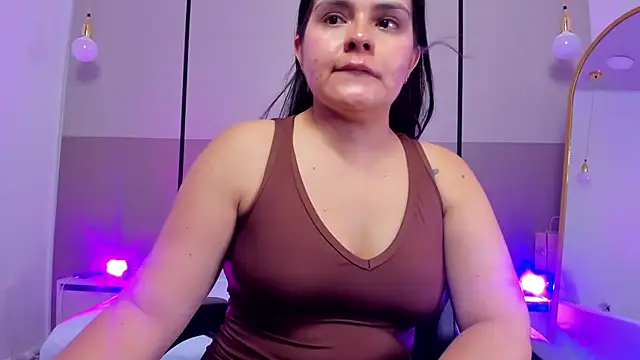 ayla13  online show from March 2026 07:10:02 PM