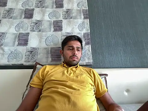 rhuh3991 online show from April 2026 10:37:01 AM