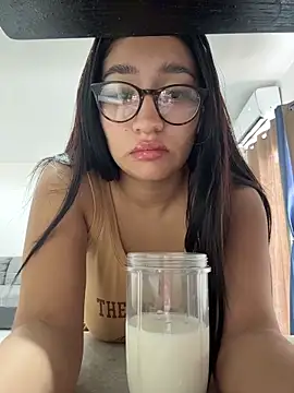 Sexyedith09 online show from May 2026 05:42:04 PM