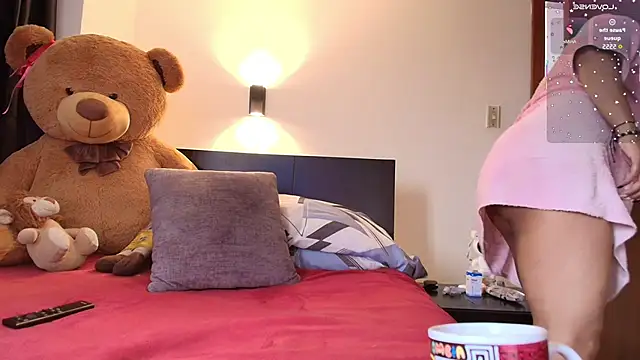 Snapshot of Samanntthaa__ chatting on October 2025 12:30:01 PM Samanntthaa online show from October 2025 12:30:01 PM