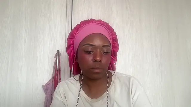 ChocolateCakeQueen online show from December 2025 10:16:01 PM