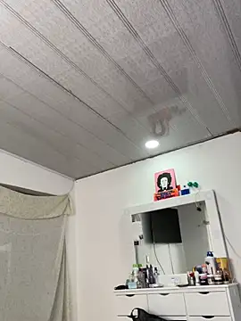 hannahb-e online show from March 2026 06:11:01 PM