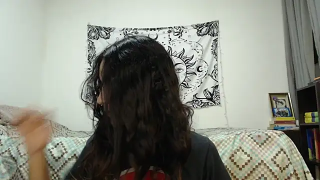 Snapshot of AlinaWoolf_ chatting on February 2025 03:43:02 AM AlinaWoolf  online show from February 2025 03:43:02 AM