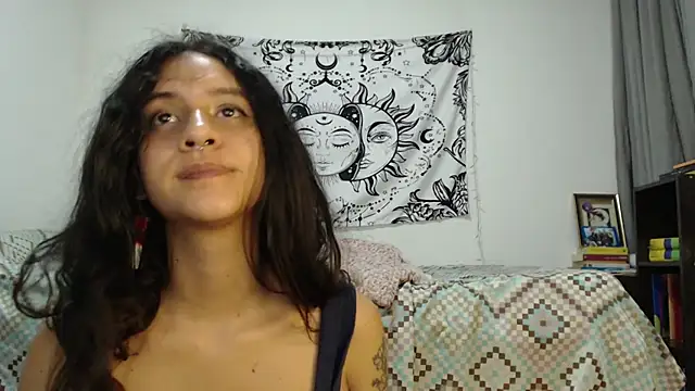 Snapshot of AlinaWoolf_ chatting on February 2025 09:51:02 AM AlinaWoolf  online show from February 2025 09:51:02 AM