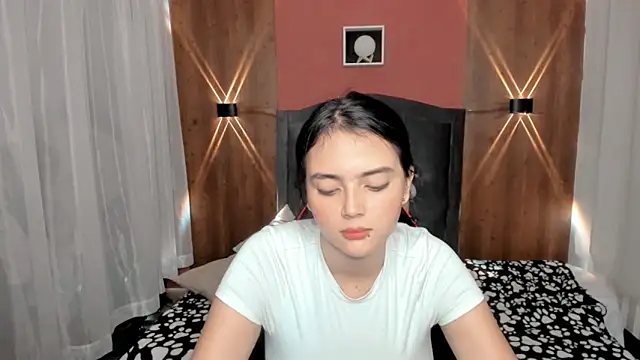 Sarah angell online show from January 2025 12:05:02 AM