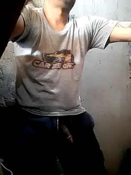 Snapshot of hecwil8 chatting on September 2025 07:03:01 PM hecwil8 online show from September 2025 07:03:01 PM