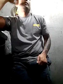 Snapshot of hecwil8 chatting on November 2025 12:27:02 PM hecwil8 online show from November 2025 12:27:02 PM