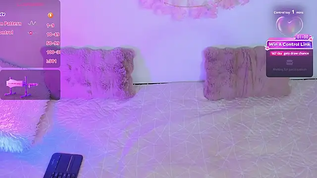 Snapshot of pauline_golden1 chatting on April 2026 04:04:01 AM pauline golden1 online show from April 2026 04:04:01 AM