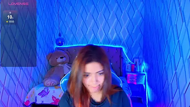 NicolleTaylor online show from October 2025 04:02:01 AM