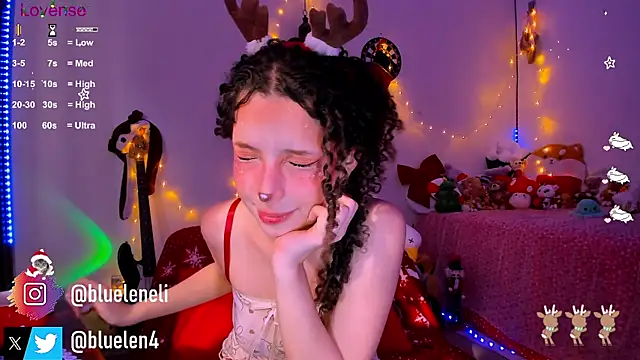 Snapshot of bluelen chatting on December 2024 01:49:02 PM bluelen online show from December 2024 01:49:02 PM