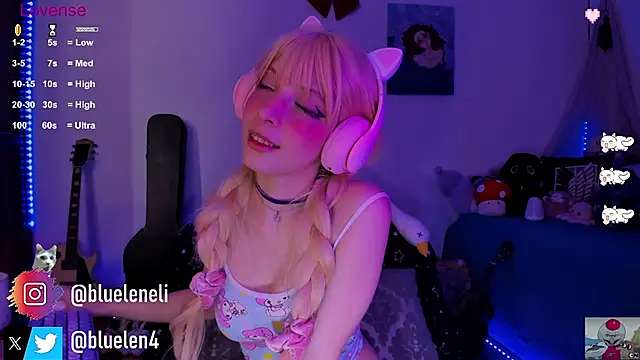 Snapshot of bluelen chatting on March 2025 02:51:02 PM bluelen online show from March 2025 02:51:02 PM