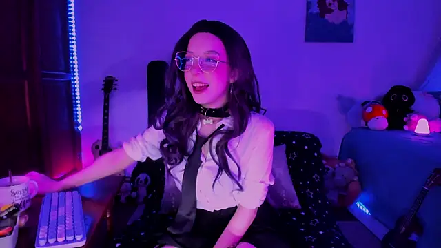 Snapshot of bluelen chatting on March 2025 08:34:01 AM bluelen online show from March 2025 08:34:01 AM