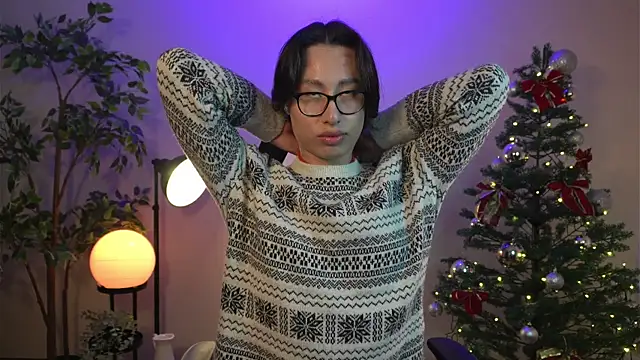 Snapshot of SrLuis18 chatting on December 2024 05:55:02 PM SrLuis18 online show from December 2024 05:55:02 PM