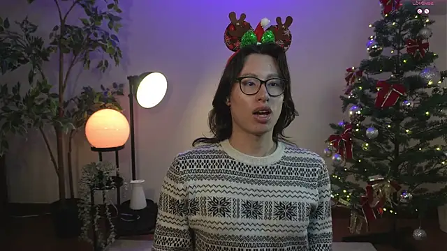 Snapshot of SrLuis18 chatting on December 2024 07:46:01 AM SrLuis18 online show from December 2024 07:46:01 AM