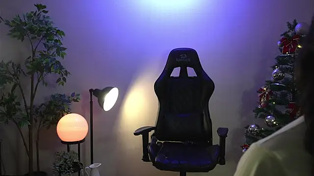 Snapshot of SrLuis18 chatting on January 2025 04:38:02 AM SrLuis18 online show from January 2025 04:38:02 AM