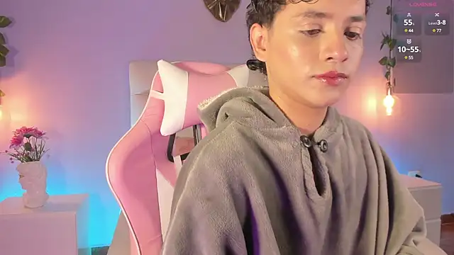 Snapshot of Brann_tadzio chatting on February 2025 12:55:01 PM Brann tadzio online show from February 2025 12:55:01 PM