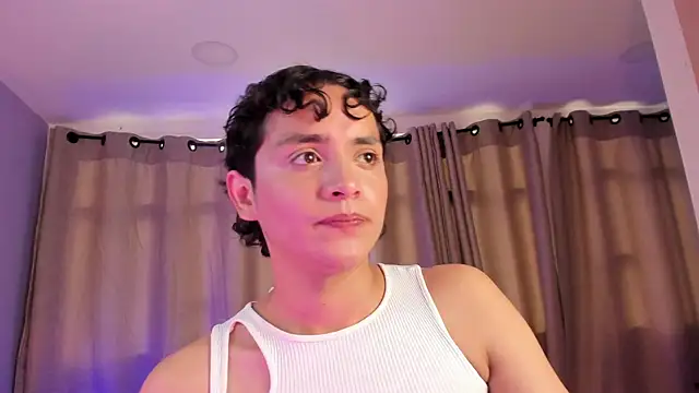 Snapshot of Brann_tadzio chatting on March 2025 03:31:01 PM Brann tadzio online show from March 2025 03:31:01 PM