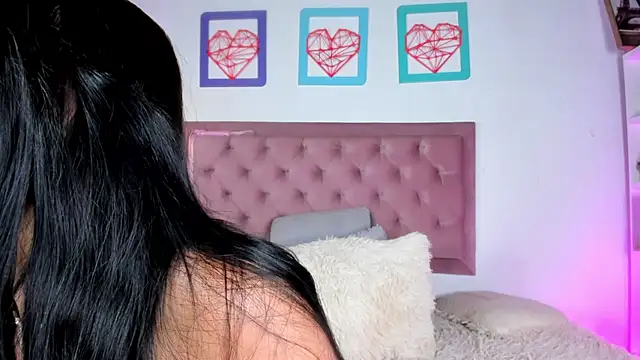 Snapshot of susan_zc chatting on March 2025 07:06:01 PM susan zc online show from March 2025 07:06:01 PM