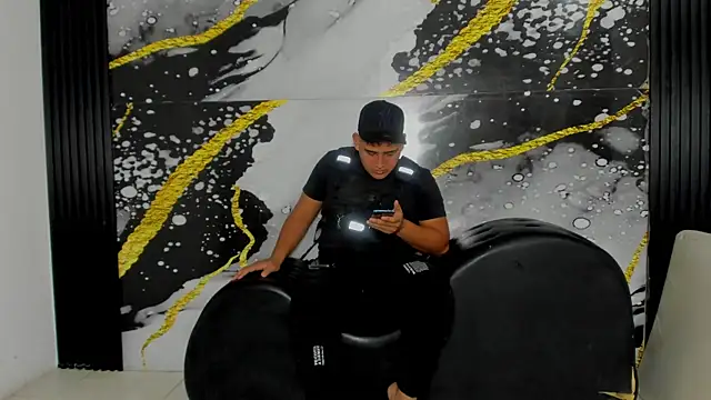 Snapshot of sweethot___ chatting on September 2025 02:21:01 PM sweethot online show from September 2025 02:21:01 PM