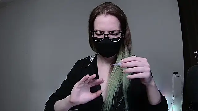 Snapshot of amber_candyfloss chatting on December 2024 08:32:01 PM amber candyfloss online show from December 2024 08:32:01 PM