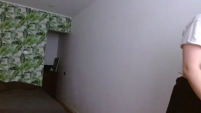 Olivia shine online show from March 2026 05:22:02 AM