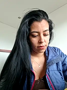 Snapshot of Emily_Wane chatting on June 2026 07:37:01 PM Emily Wane online show from June 2026 07:37:01 PM