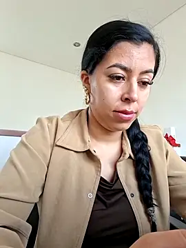 Snapshot of Emily_Wane chatting on June 2026 04:24:02 PM Emily Wane online show from June 2026 04:24:02 PM