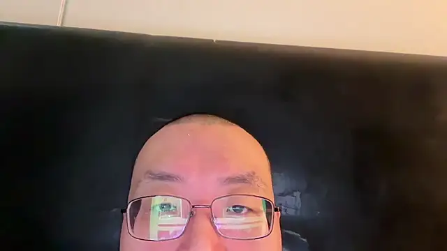 Snapshot of slaveasianboy chatting on January 2025 06:16:01 PM slaveasianboy online show from January 2025 06:16:01 PM