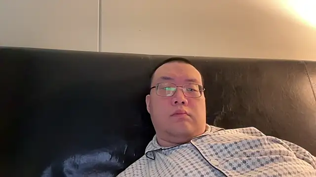 Snapshot of slaveasianboy chatting on February 2025 08:35:02 PM slaveasianboy online show from February 2025 08:35:02 PM