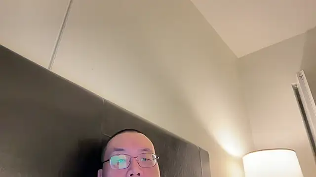 Snapshot of slaveasianboy chatting on March 2025 04:17:02 AM slaveasianboy online show from March 2025 04:17:02 AM