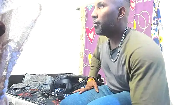 Snapshot of 1mateobigcook chatting on November 2025 04:43:02 AM 1mateobigcook online show from November 2025 04:43:02 AM