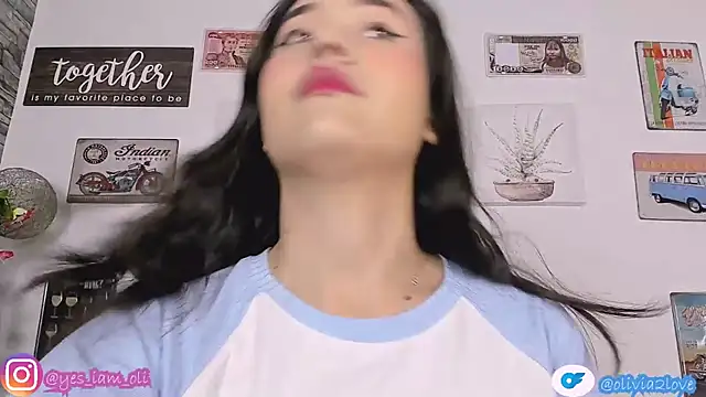 Snapshot of olivia22love chatting on September 2025 10:15:01 PM olivia22love online show from September 2025 10:15:01 PM