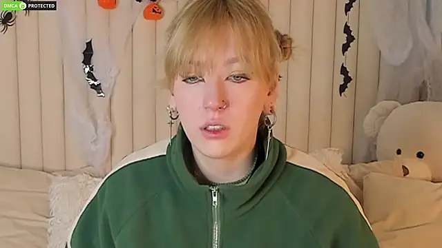 RachelCart online show from October 2025 03:03:02 AM