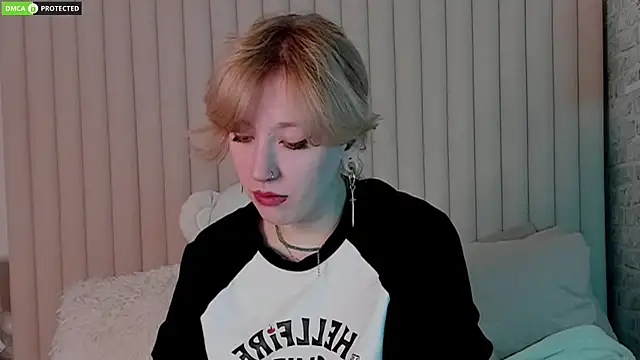 RachelCart online show from November 2025 03:12:01 AM