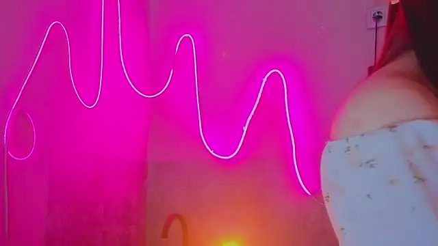 YasmineWest online show from November 2025 05:46:01 PM