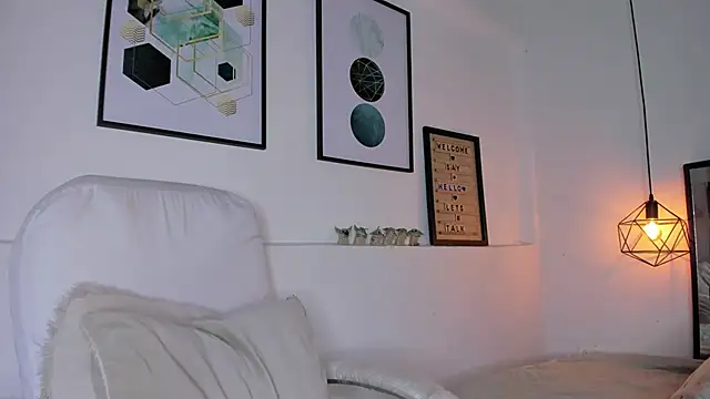 amysc online show from November 2025 01:44:02 PM