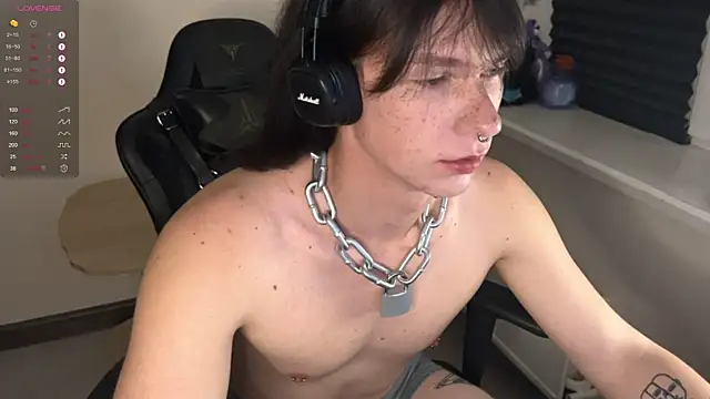 Snapshot of carthylovvve chatting on October 2025 03:35:02 PM carthylovvve online show from October 2025 03:35:02 PM