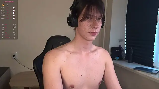 Snapshot of carthylovvve chatting on November 2025 01:24:03 PM carthylovvve online show from November 2025 01:24:03 PM