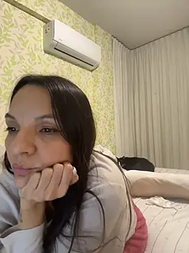 Snapshot of samilux5 chatting on May 2026 02:42:02 AM samilux5 online show from May 2026 02:42:02 AM