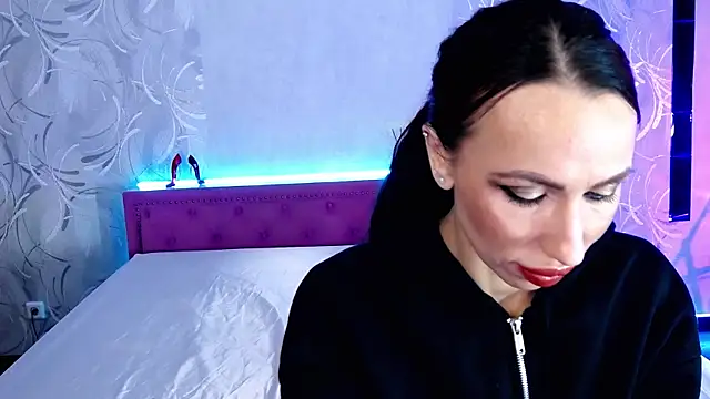 MeganLuxstar online show from April 2026 02:27:02 AM