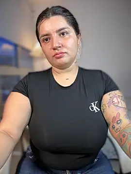 horny roomiess online show from October 2025 10:44:01 PM