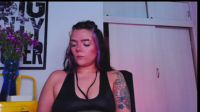 purple em69 online show from February 2026 09:24:02 PM