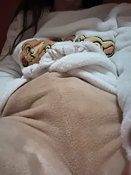 Snapshot of rossana99_ chatting on March 2025 05:17:02 PM rossana99  online show from March 2025 05:17:02 PM