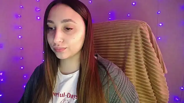 Snapshot of QueenOfAngels chatting on January 2025 11:20:02 AM QueenOfAngels online show from January 2025 11:20:02 AM