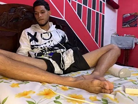 Snapshot of tanned_boy chatting on May 2026 10:42:02 AM tanned boy online show from May 2026 10:42:02 AM