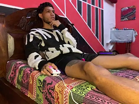 Snapshot of tanned_boy chatting on June 2026 09:56:01 AM tanned boy online show from June 2026 09:56:01 AM