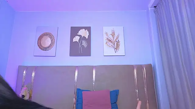 sarah cruzz  online show from December 2025 01:14:02 AM