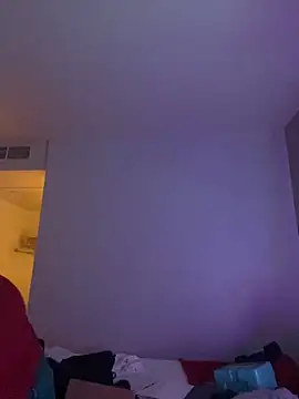 Snapshot of renegade_vyxxen chatting on December 2024 01:32:02 AM renegade vyxxen online show from December 2024 01:32:02 AM