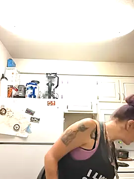 renegade vyxxen online show from February 2026 03:59:02 AM